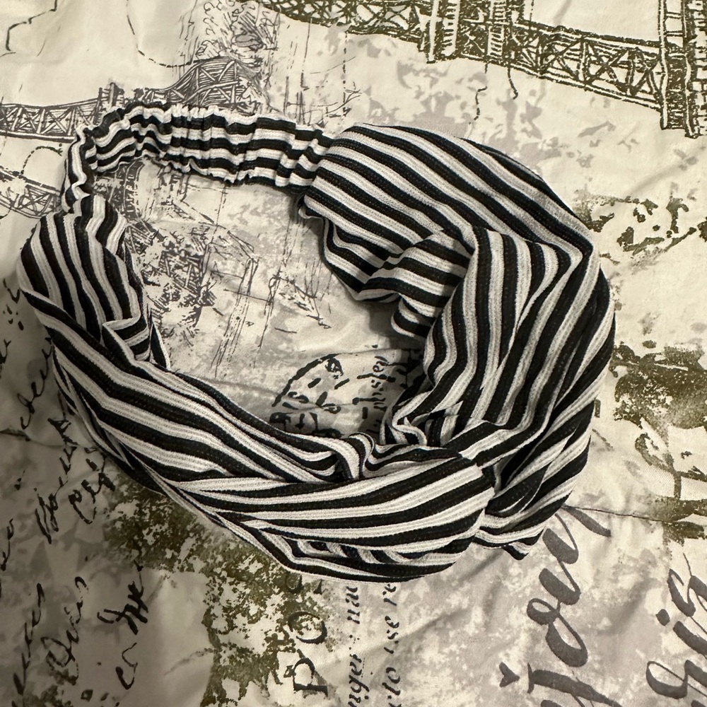 Hair accessories - Picture 5 of 14